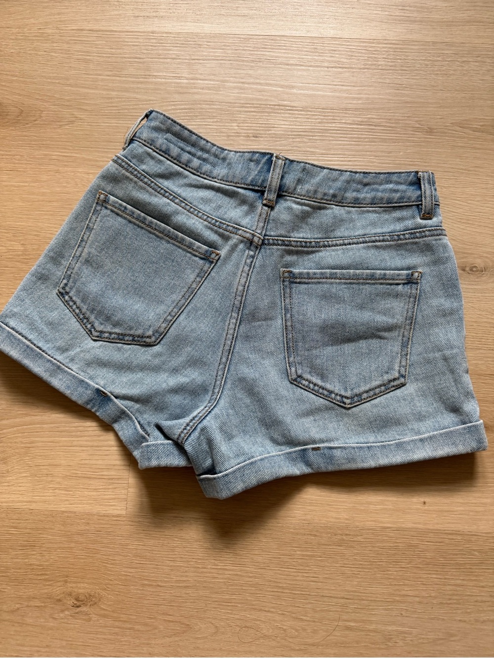 PacSun Mom Jean shorts sz 25